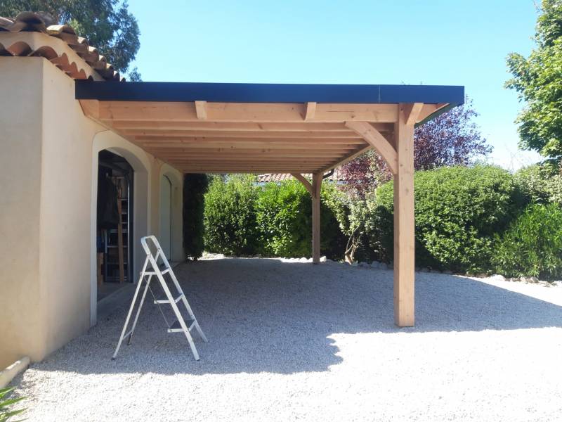 Abri voiture toit plat dans les Bouches du Rhone