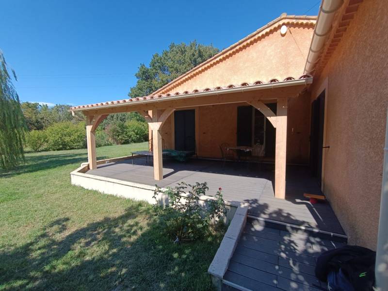 Réalisation d'abri terrasse monopente à Uzès dans le Gard