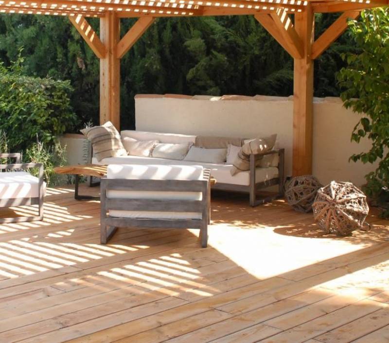 Fabricant et installateur terrasse en bois sur mesure à La Ciotat dans le 13